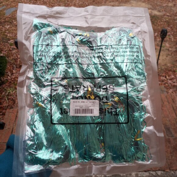 40000 Strands Tinsel Icicles 19.7 inch Christmas Tree Tinsel Décor - Green - Picture 2 of 7